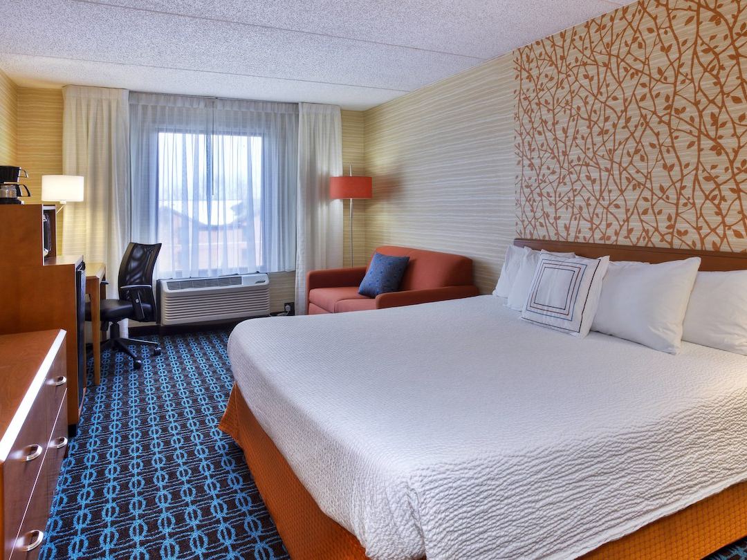 Fairfield by Marriott — Hotel