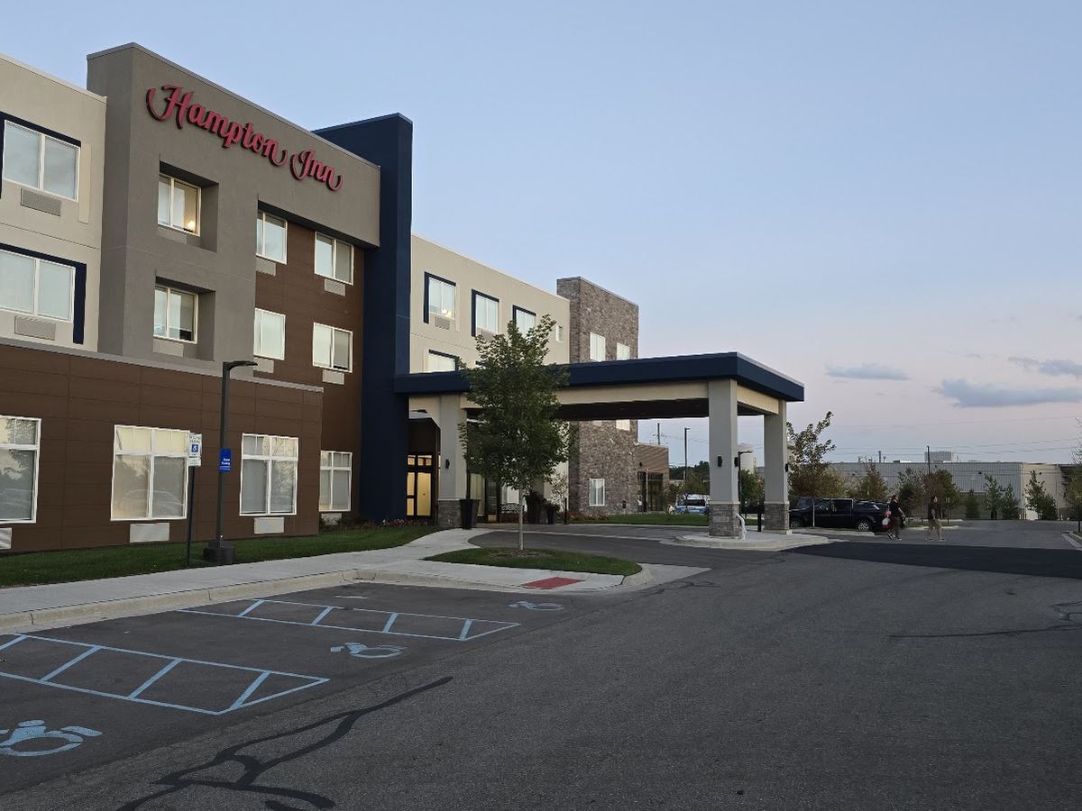 Hampton Inn Saline — Travel